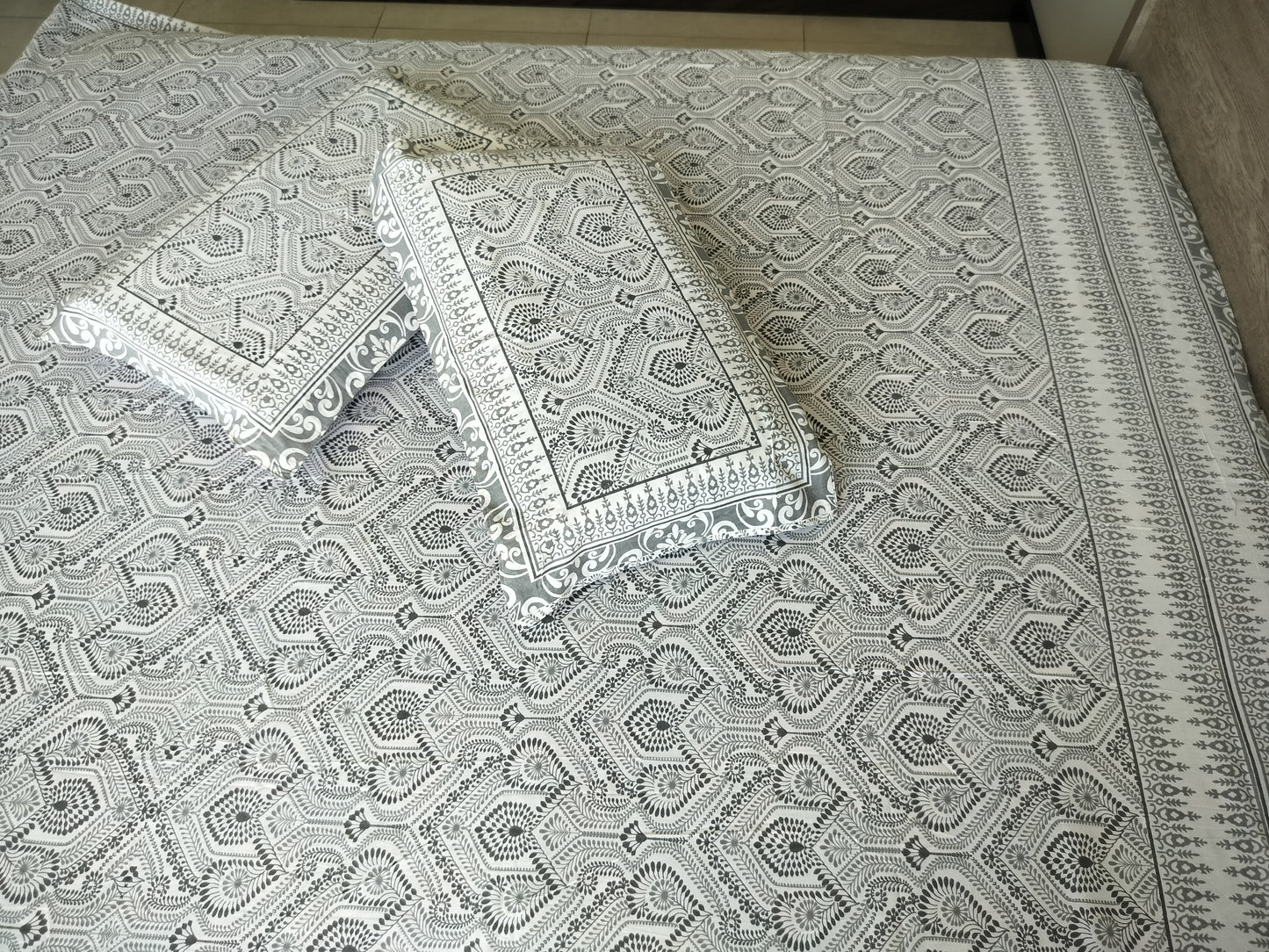 Greyish Pure cotton Bedsheet