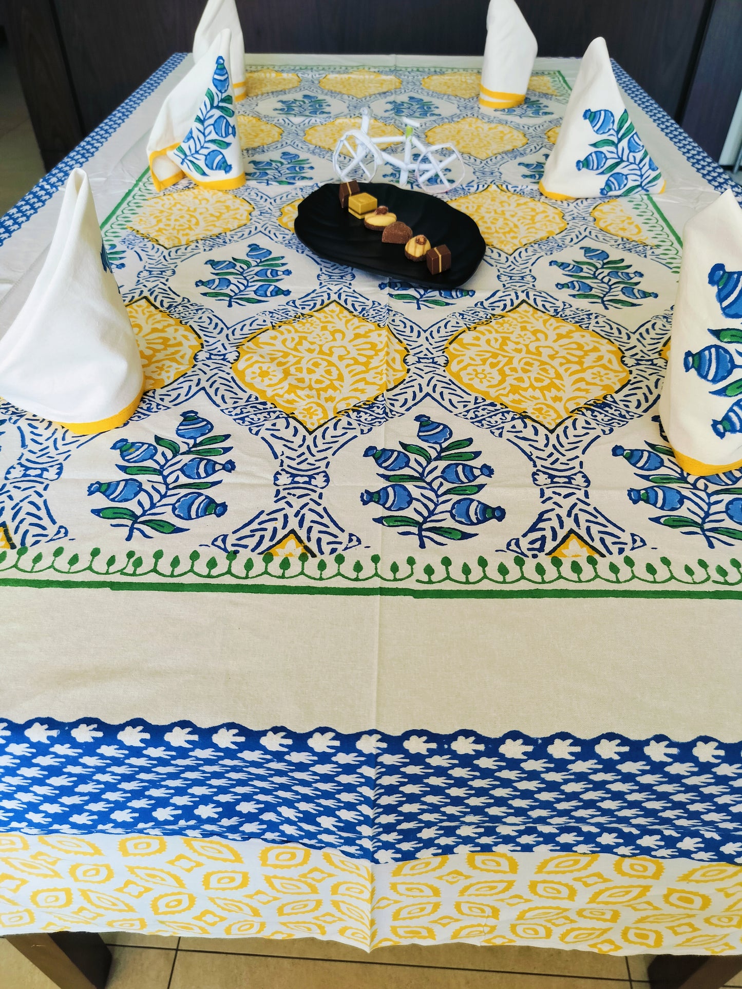 Tablecloth Set