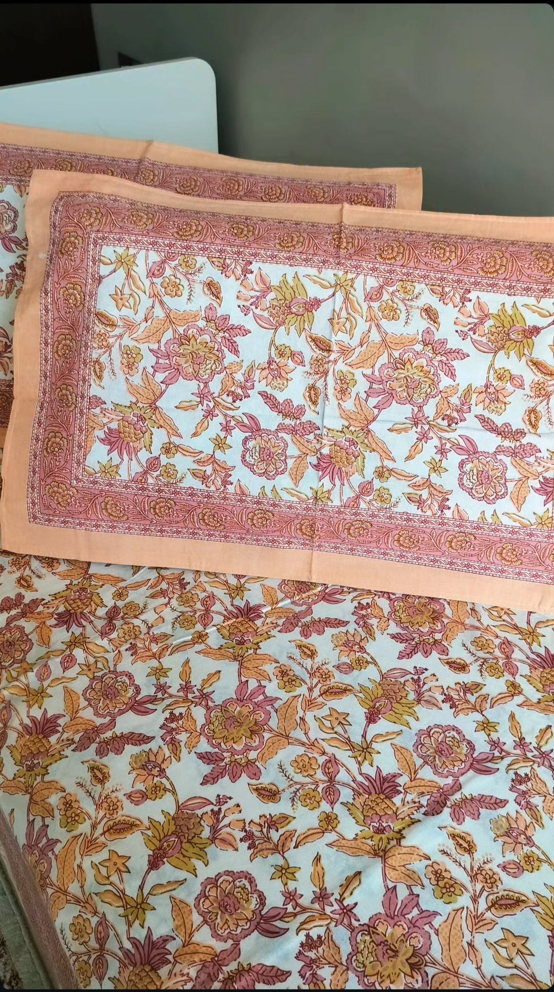 Pure Cotton Bedsheet (Single Bed)