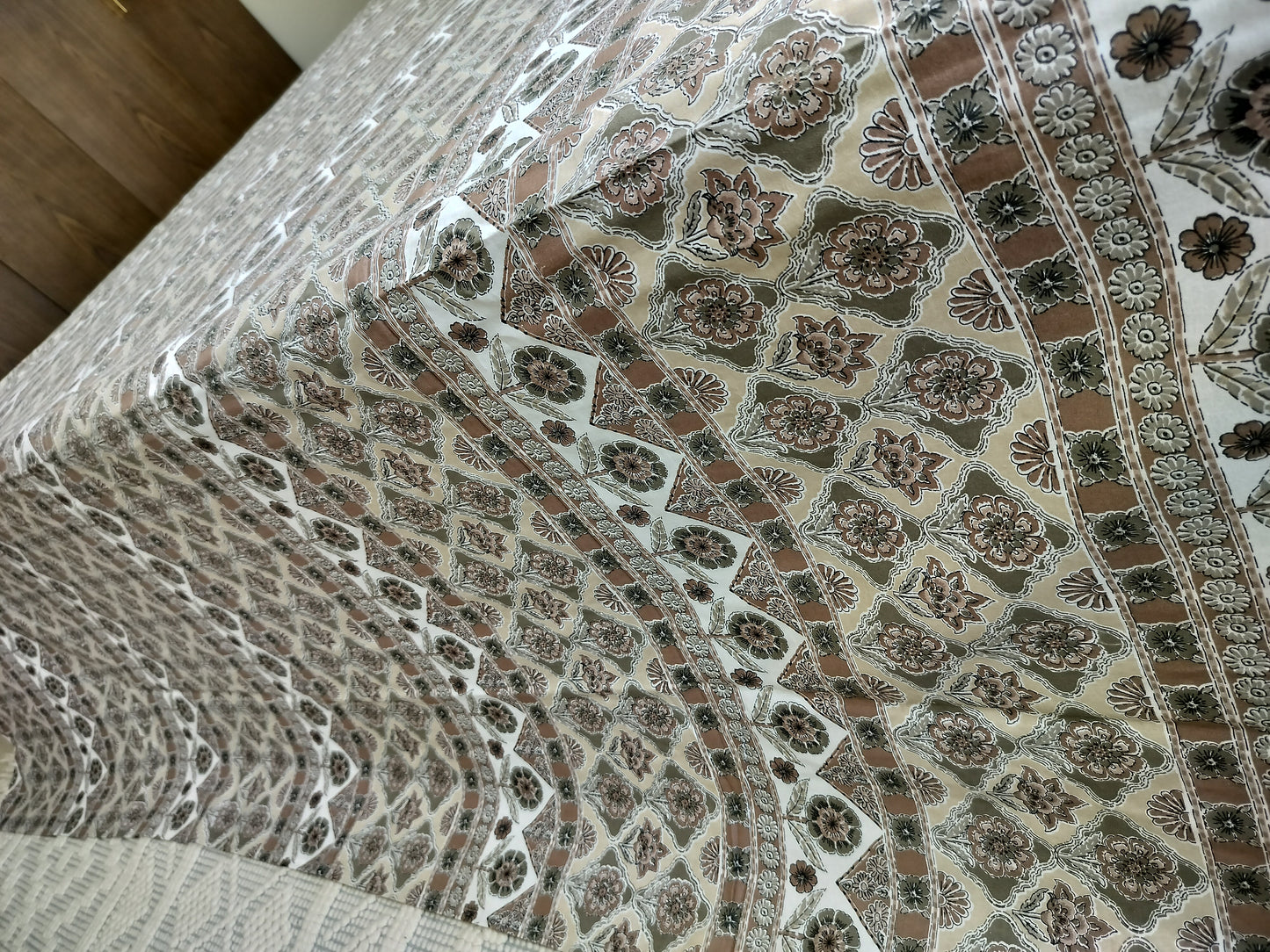 Handcrafted Pure cotton Bedsheet