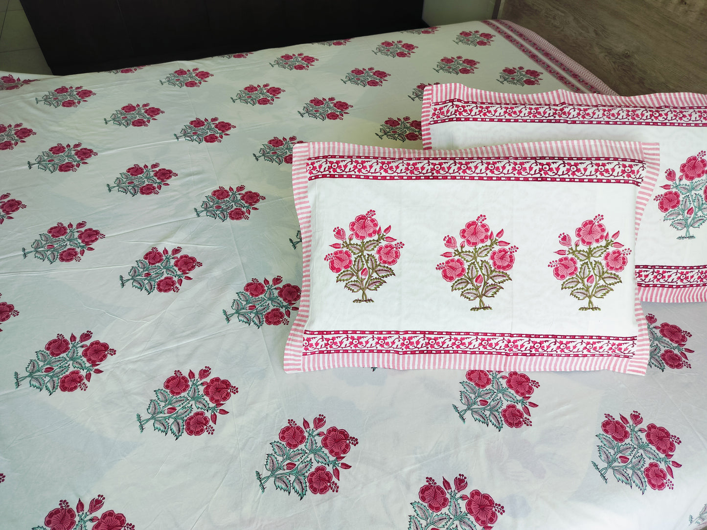 Jaipuri Rose Aura Ensemble