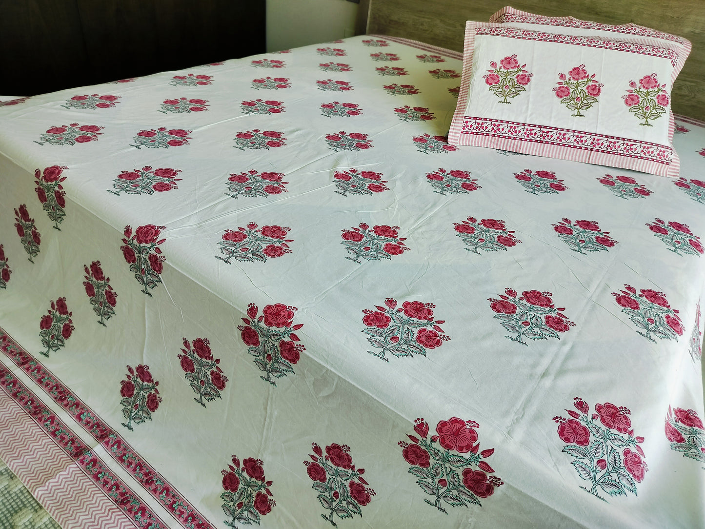 Jaipuri Rose Aura Ensemble