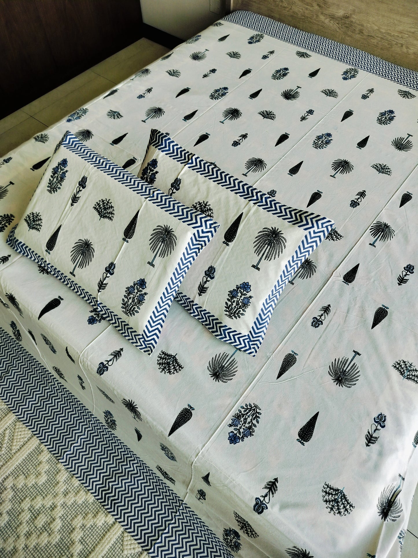 🤍 Blue Palm Serenity 🤍