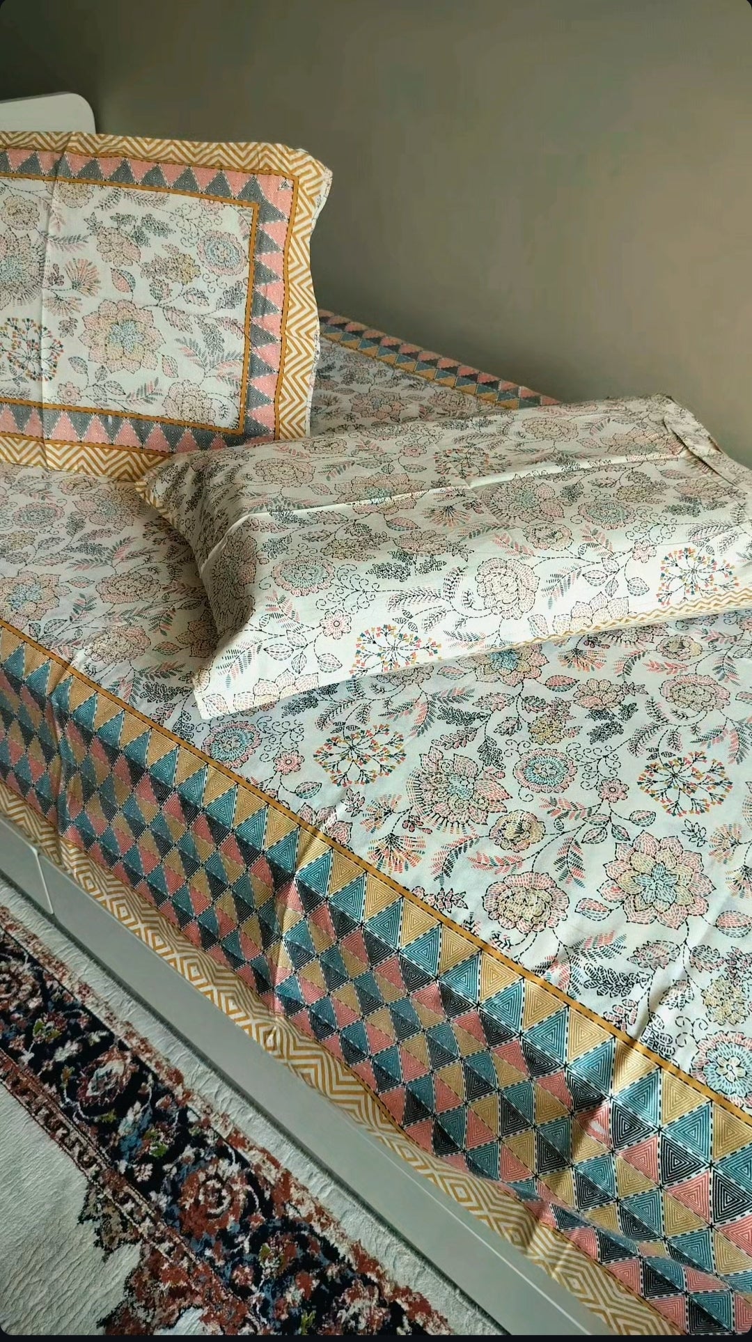 Pure Cotton Bedsheet (Single Bed)