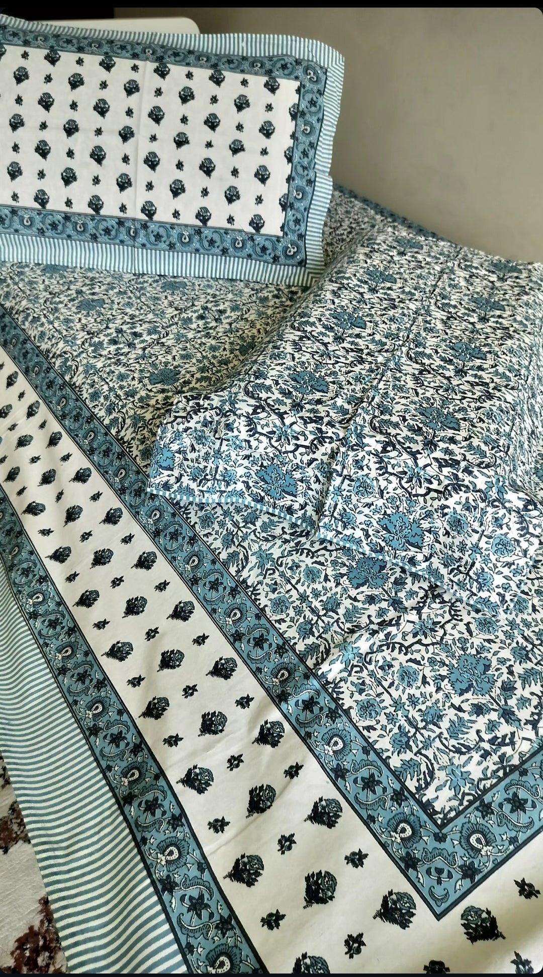 Pure Cotton Bedsheet (Single Bed)