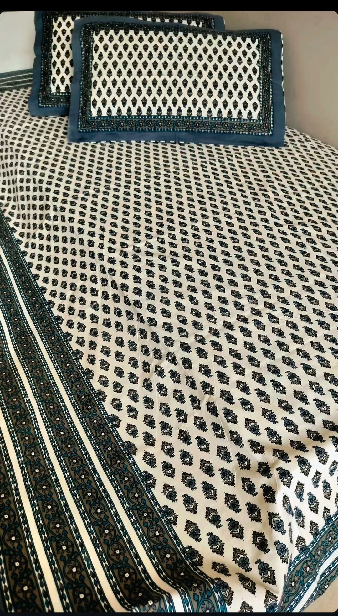 Pure Cotton Bedsheet (Single Bed)