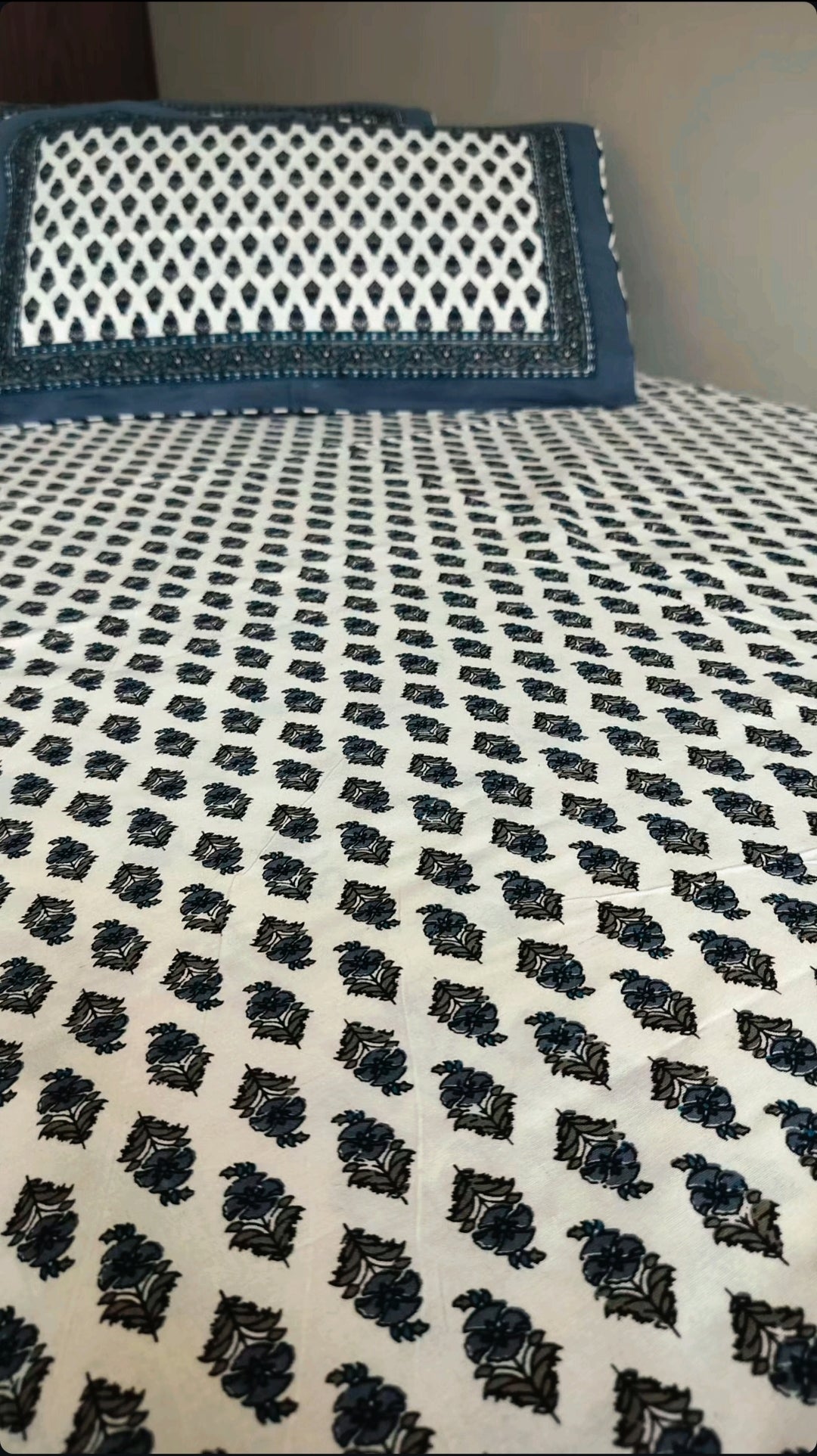 Pure Cotton Bedsheet (Single Bed)