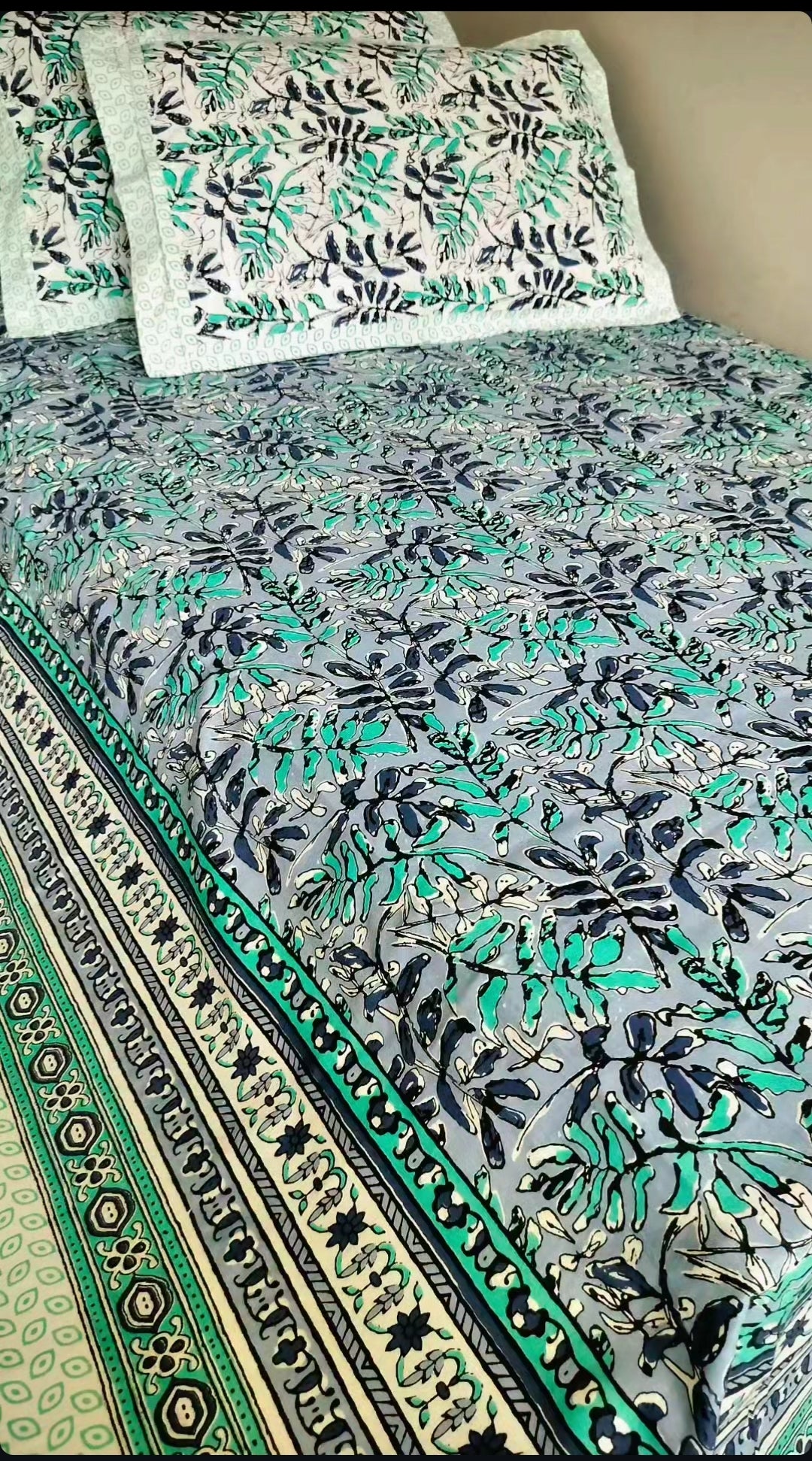 Pure Cotton Bedsheet (Single Bed)