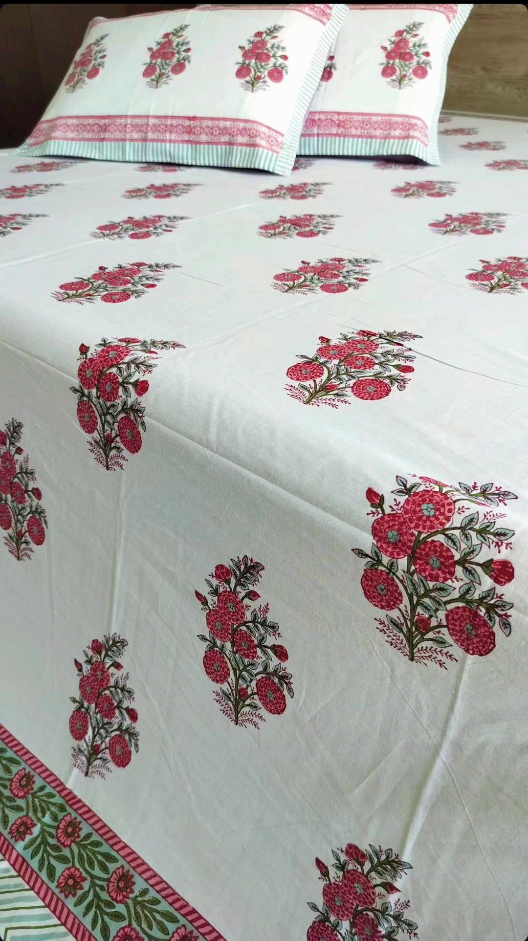 Cotton luxury, handwoven Bedsheets
