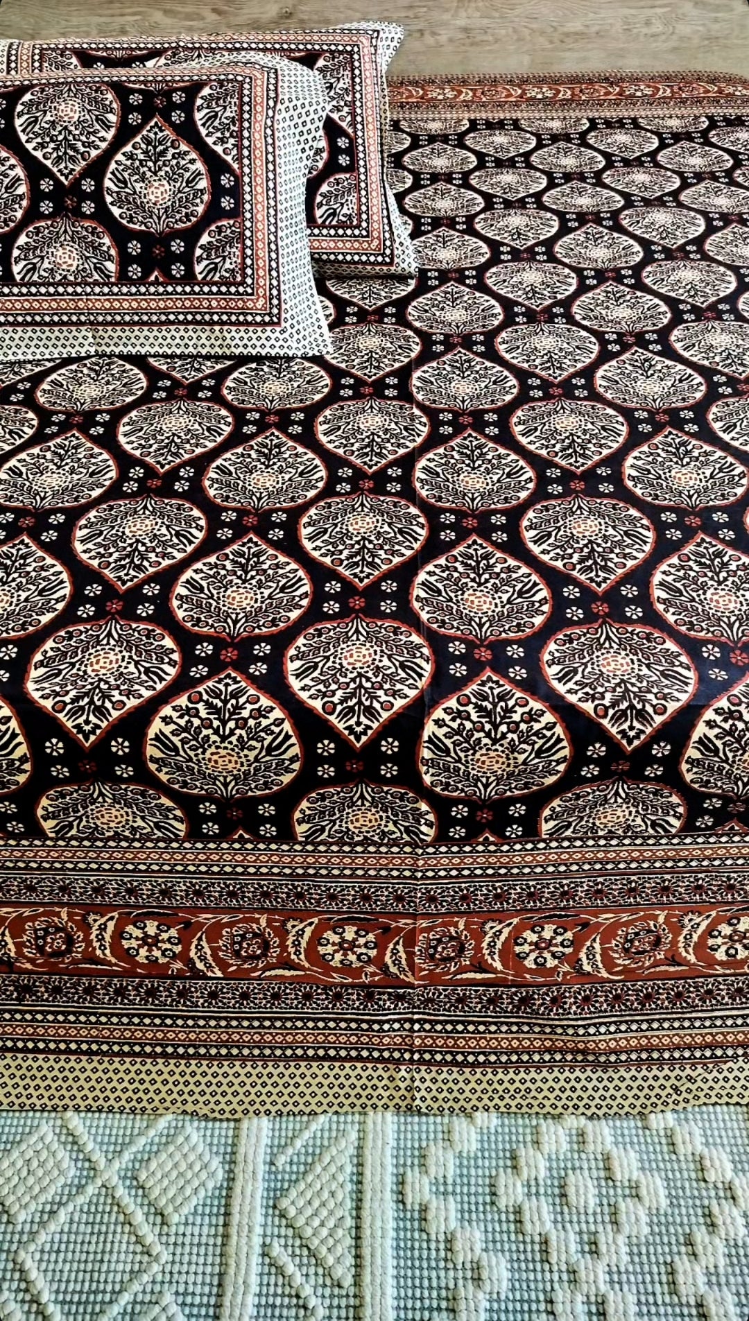 Handcrafted Baghru Hastkala Bedsheet