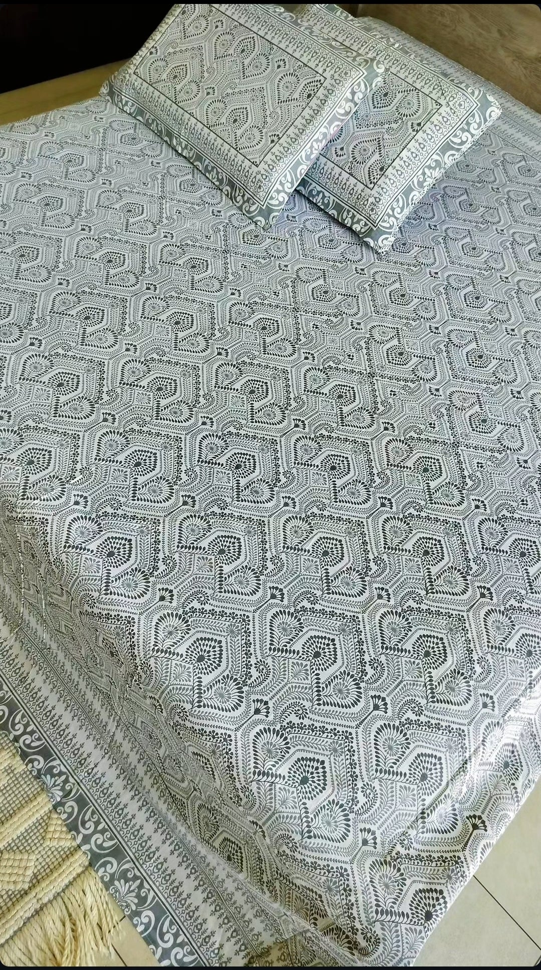 Greyish Pure cotton Bedsheet