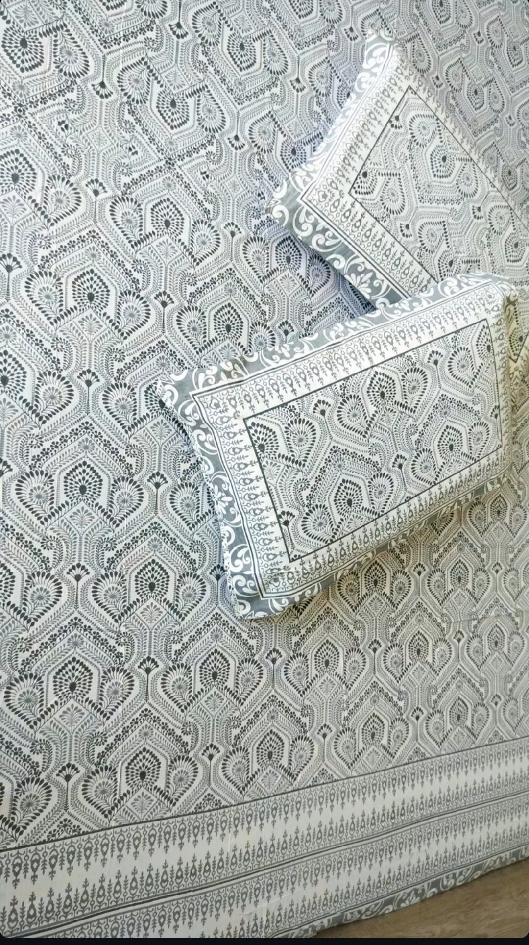 Greyish Pure cotton Bedsheet