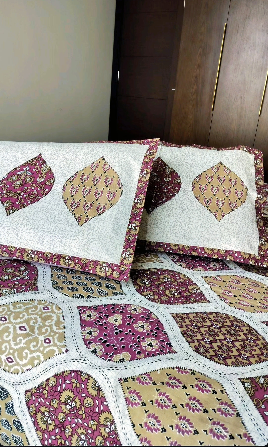 Vintage Burgundy Grace